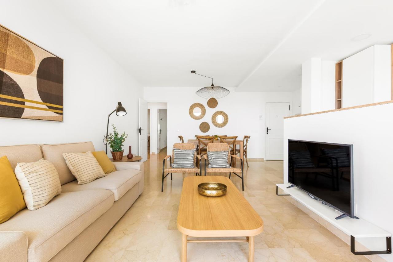 Beach Apartment With Terrace And Private Parking Radazul Exterior photo